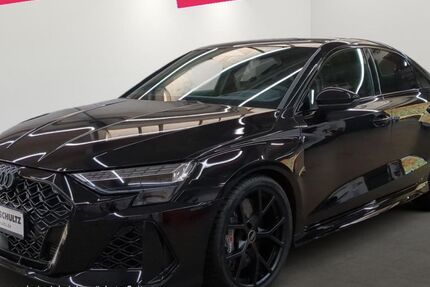 Audi RS3 3.000 km 73.980 &euro; Mülheim a.d. Ruhr 45481