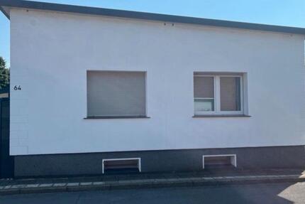 Freistehendes Einfamilienhaus Bungalow mit 10 kWp PV-Anlage 3 zimmer