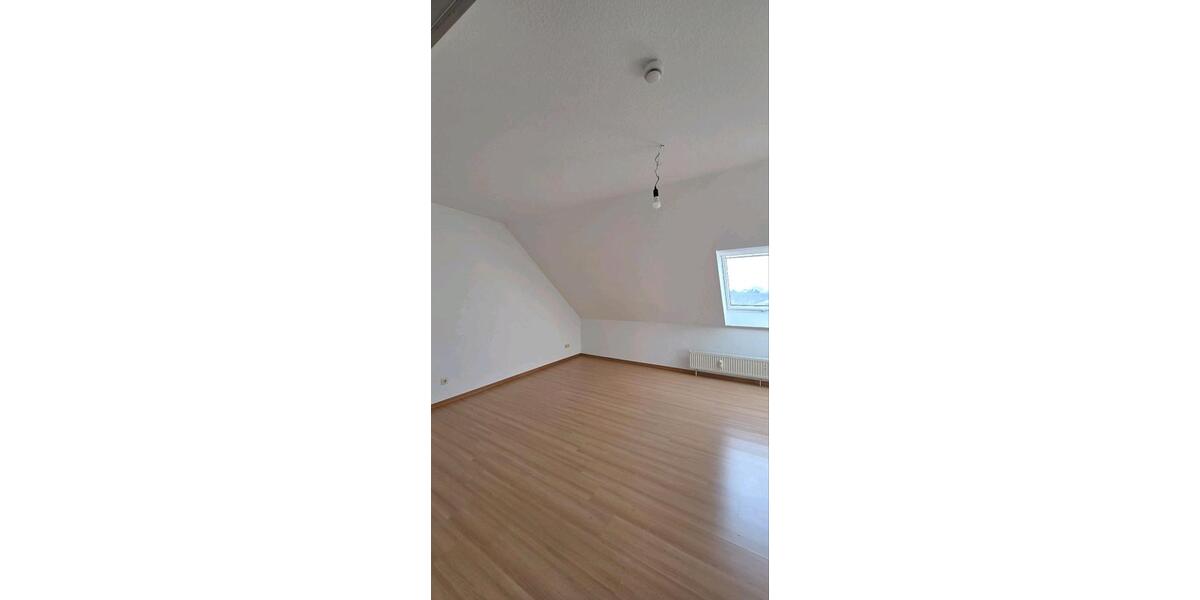 Maisonettenwohnung Meerbusch Kierst - 3.5 Zimmer, 90 m&sup2;, 1.170&euro; | Angebot:25421971