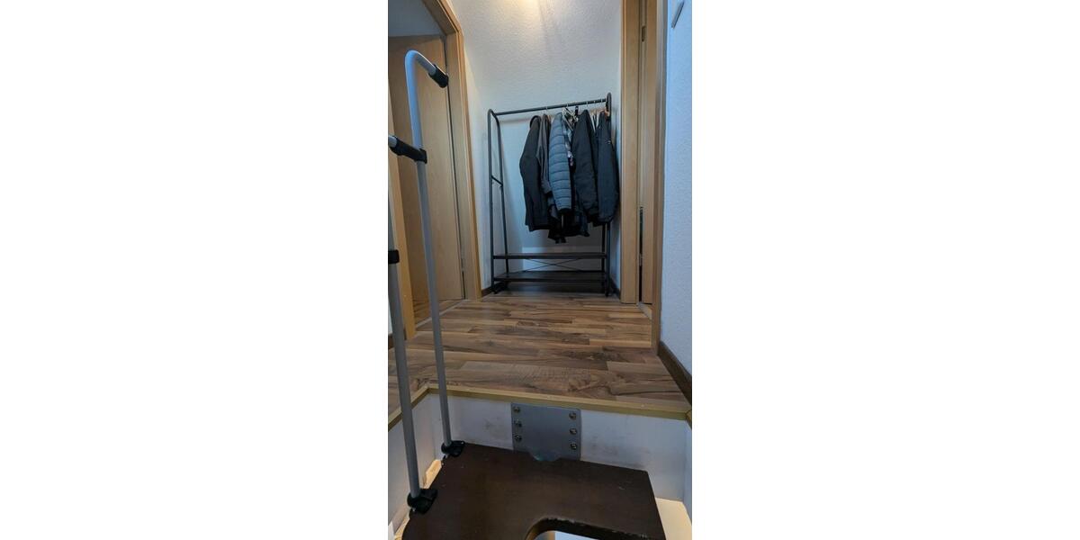 Dachgeschoßwohnung Viersen Hülsdonk - 3.5 Zimmer, 106 m&sup2;, 1.060&euro; | Angebot:25571220