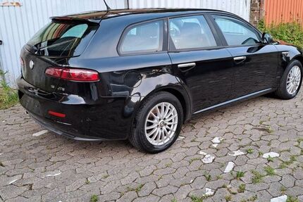 Alfa Romeo 159