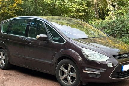 Ford S-Max 168.000 km 8.200 € Duisburg 47053