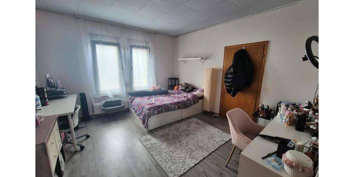 Reihenhaus Mönchengladbach Süd - 9 Zimmer, 225 m&sup2;, 367.000&euro; | Angebot:26423537
