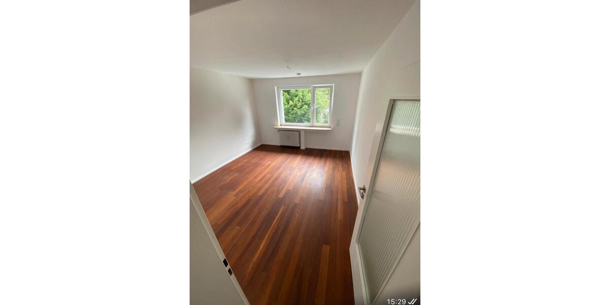 Etagenwohnung Düsseldorf Lörick - 4 Zimmer, 145 m&sup2;, 2.950&euro; | Angebot:25231596