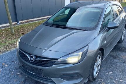 Opel Astra 141.000 km 6.990 &euro; Hilden 40721
