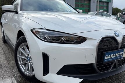 BMW i4 42.400 km 34.949 &euro; Mönchengladbach 41069