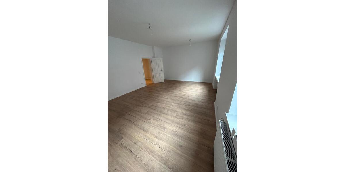 Erdgeschoßwohnung Wuppertal Arrenberg - 2 Zimmer, 68 m&sup2;, 775&euro; | Angebot:25539394