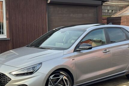 Hyundai i30 1.555 km 24.950 € Duisburg 47179