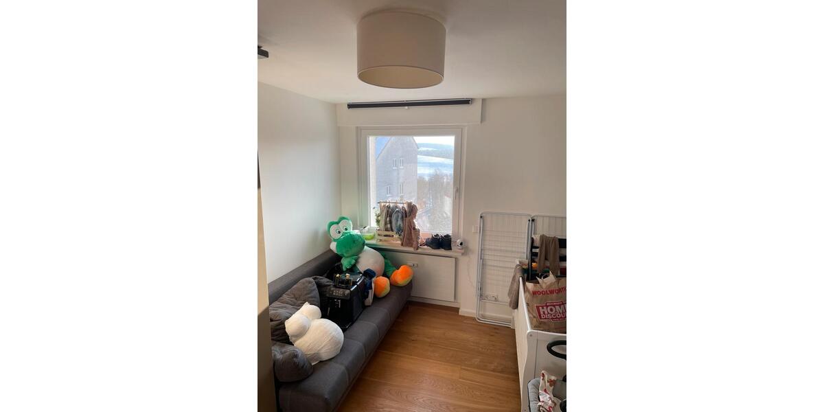 Etagenwohnung Velbert Pöthen - 3.5 Zimmer, 96 m&sup2;, 363.636&euro; | Angebot:25745994