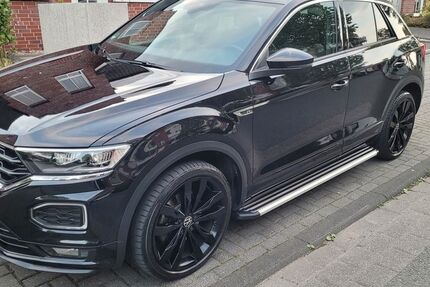 VW T-Roc 85.000 km 22.990 € Ratingen 40882