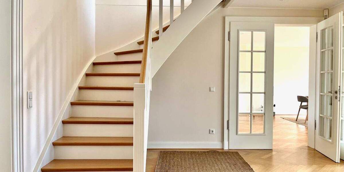 Cecilienallee: Premium-Maisonette mit Rheinblick, Klima, Einbauküche und Tiefgarage 3 zimmer