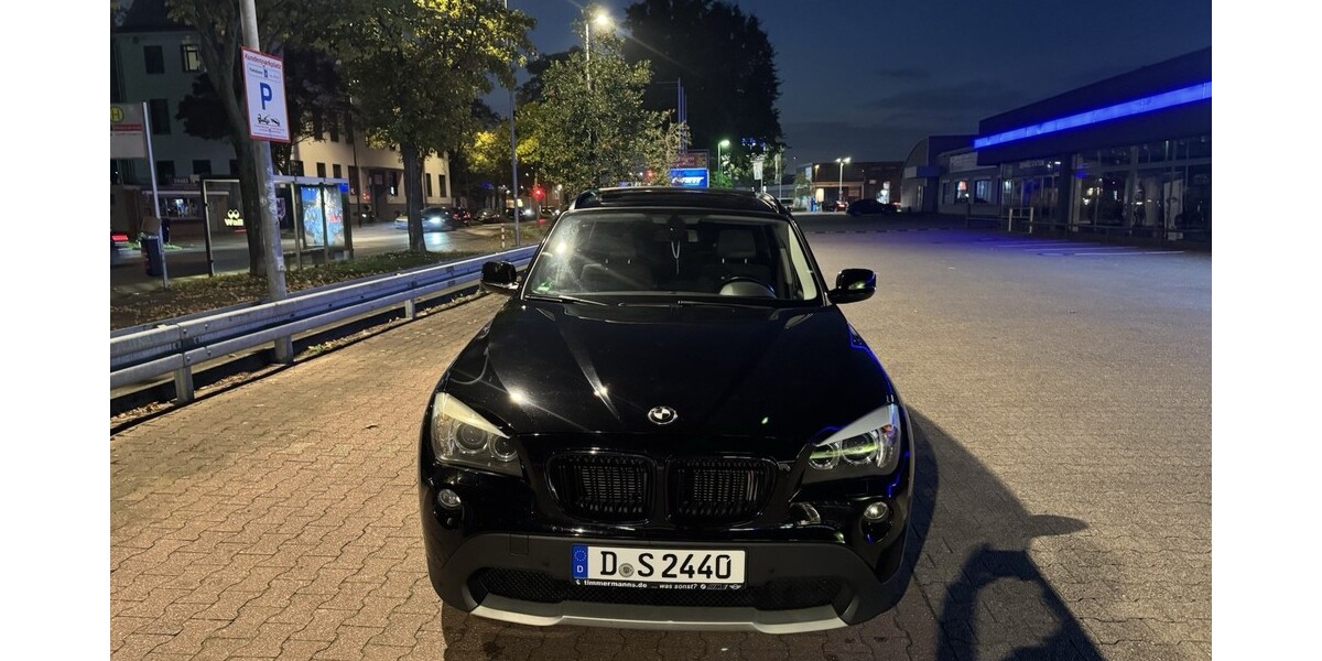 BMW X1 205.000 km 10.999 &euro; Düsseldorf 40213