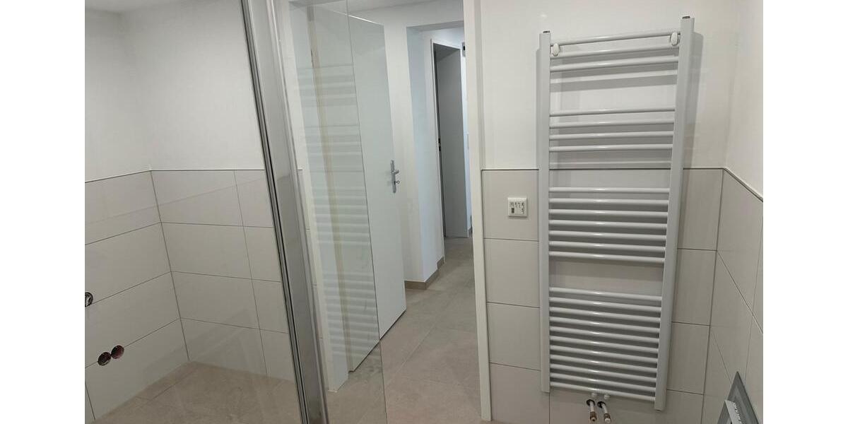 Neuwertig- Helle 2 Zimmer Souterrain- Wohnung Mettmann Metzkausen 2 zimmer