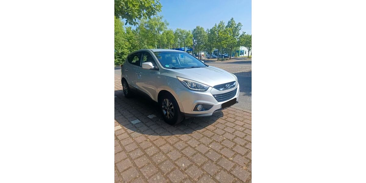 Hyundai TUCSON 107.000 km 8.500 &euro; Grevenbroich 41515