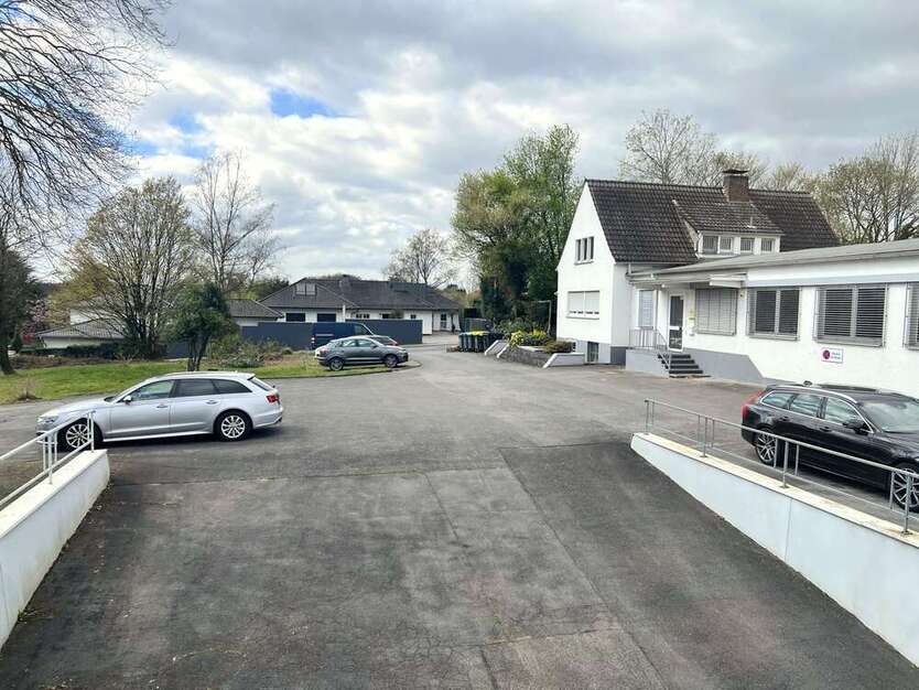 Büro in Solingen 1.250 € 205 m²