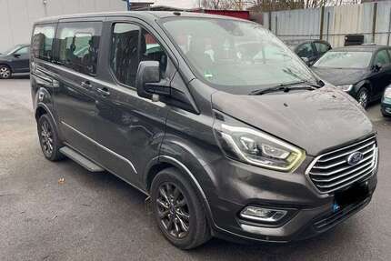 Ford Tourneo Custom 186.419 km 19.999 &euro; Düsseldorf 40597