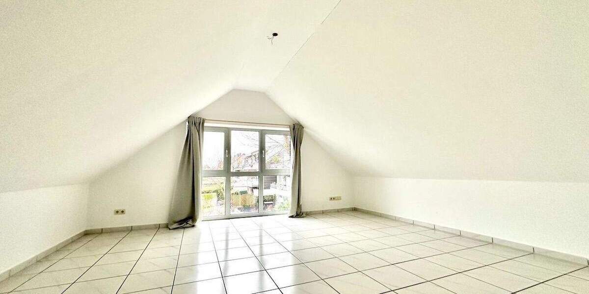 Etagenwohnung Neuss Uedesheim - 3 Zimmer, 94 m&sup2;, 319.000&euro; | Angebot:25736810