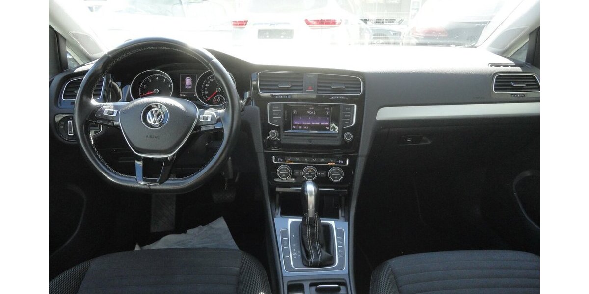 VW Golf Cup 1,4 DGS, Klimatr.SHZ.PDC V+H / HU neu 147.000 km 9.999 &euro; Neuss 41462
