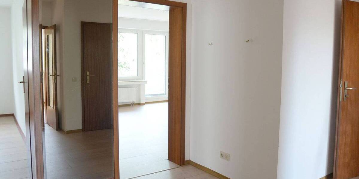 Etagenwohnung Düsseldorf Urdenbach - 3 Zimmer, 85 m&sup2;, 1.250&euro; | Angebot:26451783