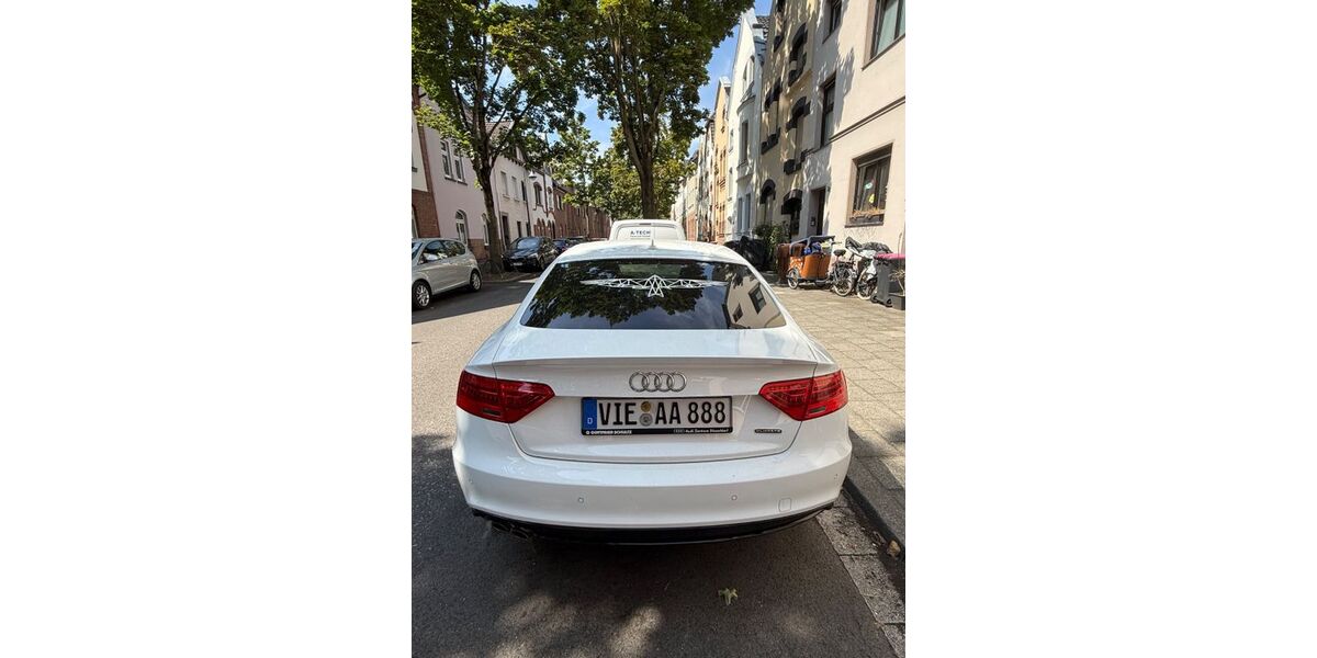 Audi A5 180.000 km 15.999 &euro; Neuss 41462