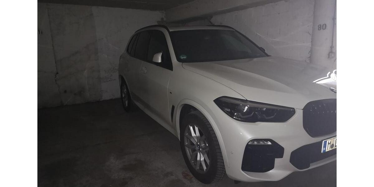 Garagen / Stellplätze Düsseldorf Oberbilk - 90&euro; | Angebot:26348569