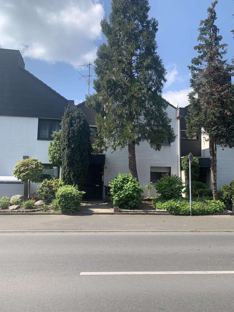 Haus zum Kaufen in Langenfeld 740.000 € 138 m²