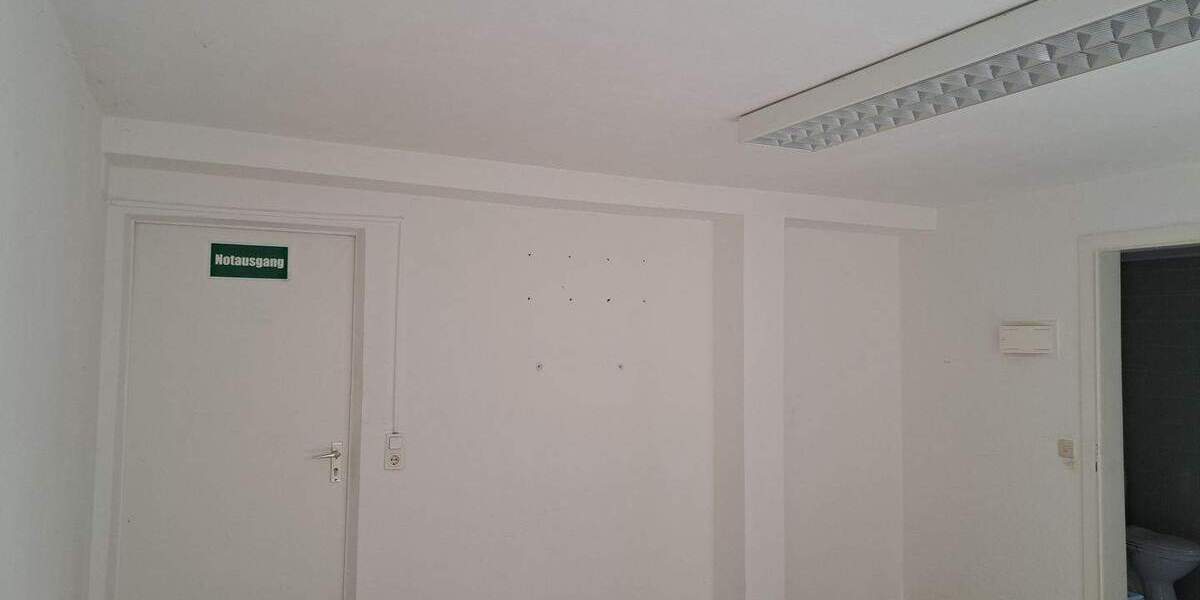 Gewerbeobjekt Ratingen Zentrum - 1 Zimmer, 126 m&sup2;, 1.350&euro; | Angebot:26451620