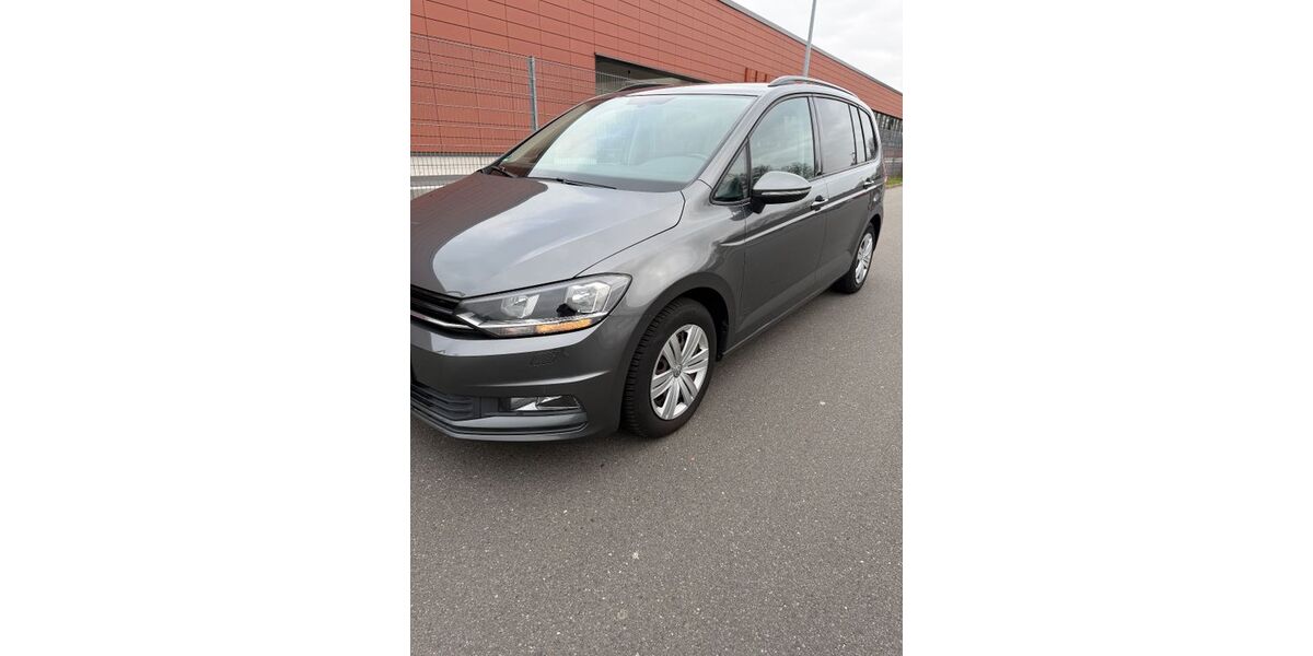 VW Touran 97.500 km 13.000 &euro; Duisburg 47228