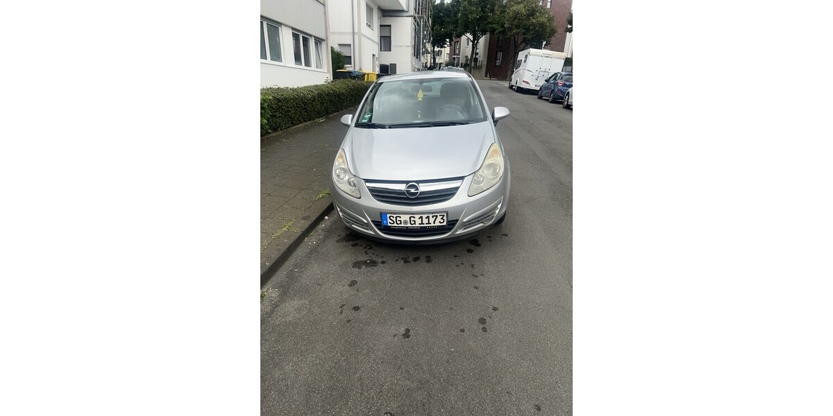 Opel Corsa D 179.000 km 2.500 &euro; Solingen 42651