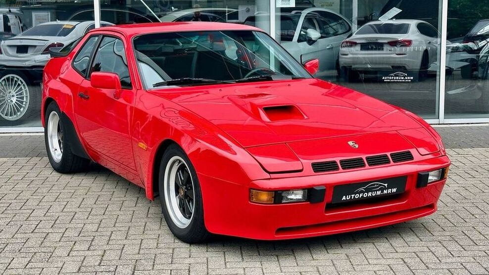 924