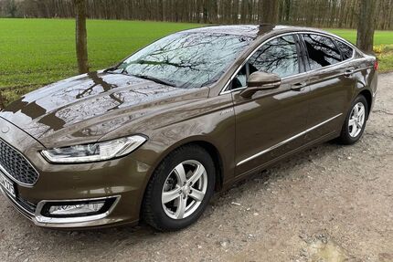 Ford Mondeo 122.380 km 11.900 € Ratingen 40885