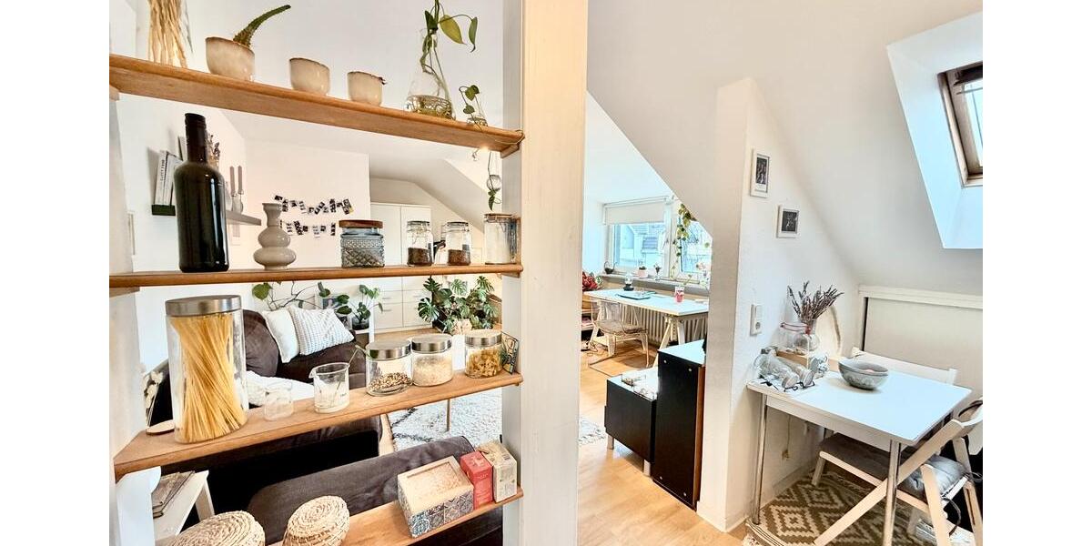 Dachgeschoßwohnung Düsseldorf Stadtbezirk 9 - 1 Zimmer, 33 m&sup2;, 460&euro; | Angebot:26153548