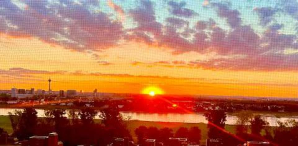 Etagenwohnung Neuss - 2 Zimmer, 70 m&sup2;, 1.300&euro; | Angebot:25806836