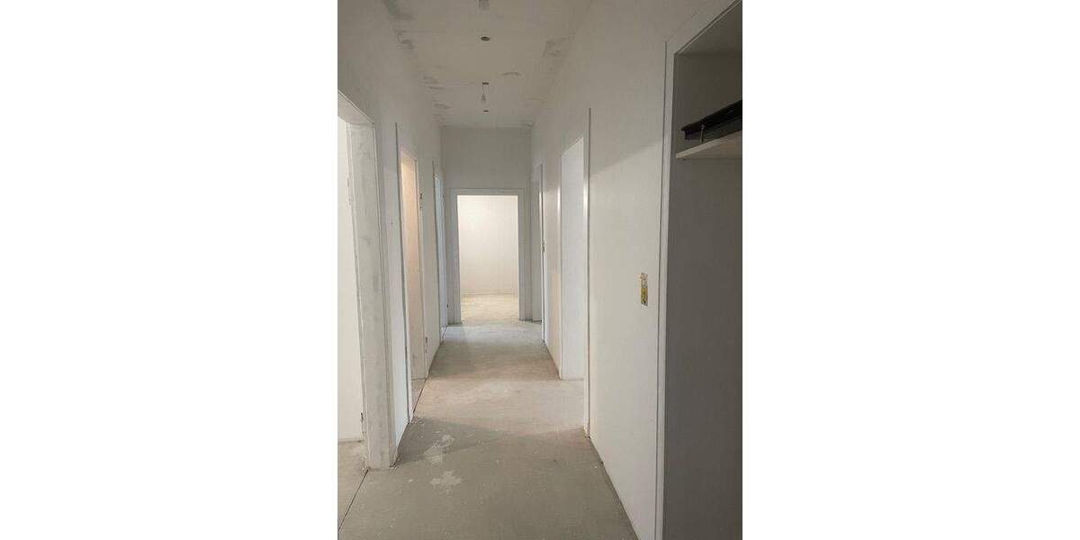 Stilvolle Altbauwohnung in Toplage am Bunten Garten - kernsaniert mit vielen Highlights 5 zimmer