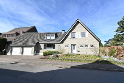 Haus Krefeld Traar - 6 Zimmer, 228 m&sup2;, 795.000&euro; | Angebot:26455149