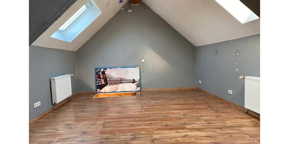 Einfamilienhaus Solingen Wald - 9 Zimmer, 160 m&sup2;, 560.000&euro; | Angebot:25831755