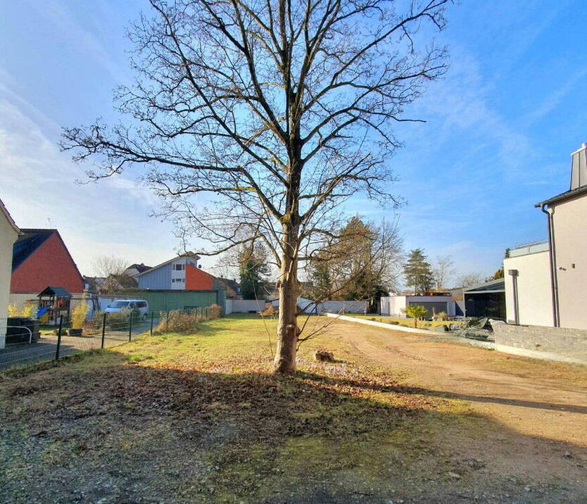 Kunstfelder Straße 23 in Köln-Dünnwald; Verkauf oder Vergabe eines Erbbaurechtes