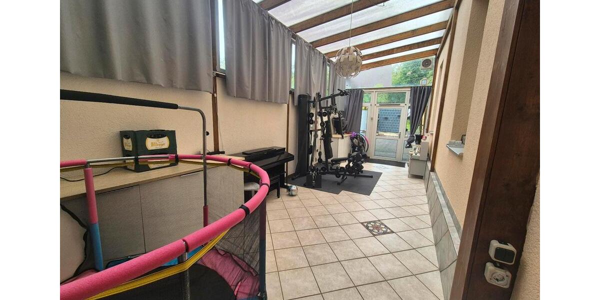Reihenhaus Mönchengladbach Süd - 9 Zimmer, 225 m&sup2;, 367.000&euro; | Angebot:26423537