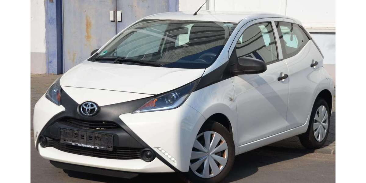 Toyota Aygo 124.806 km 5.490 &euro; Düsseldorf 40599