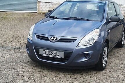 Hyundai i20 145.000 km 3.699 &euro; Düsseldorf 40470