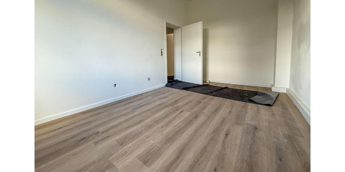 Etagenwohnung Wuppertal Elberfeld - 5 Zimmer, 111 m&sup2;, 1.100&euro; | Angebot:26420207