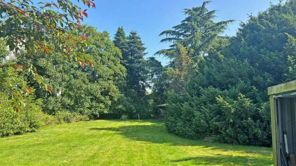 Grundstück zu verkaufen in Moers 330.000 € 1000 m²