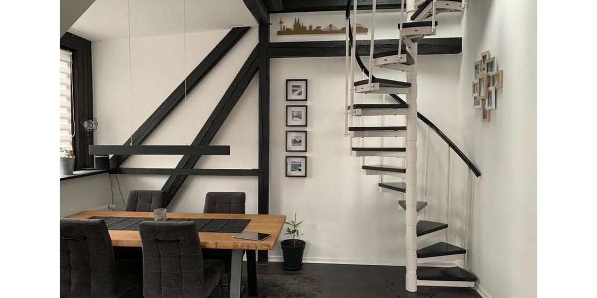Dachgeschoßwohnung Düsseldorf Stadtbezirk 9 - 3.5 Zimmer, 91 m&sup2;, 435.000&euro; | Angebot:26889931