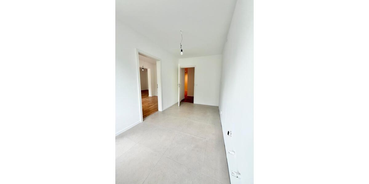Etagenwohnung Wuppertal Lichtenplatz - 3 Zimmer, 100 m&sup2;, 1.799&euro; | Angebot:26578558
