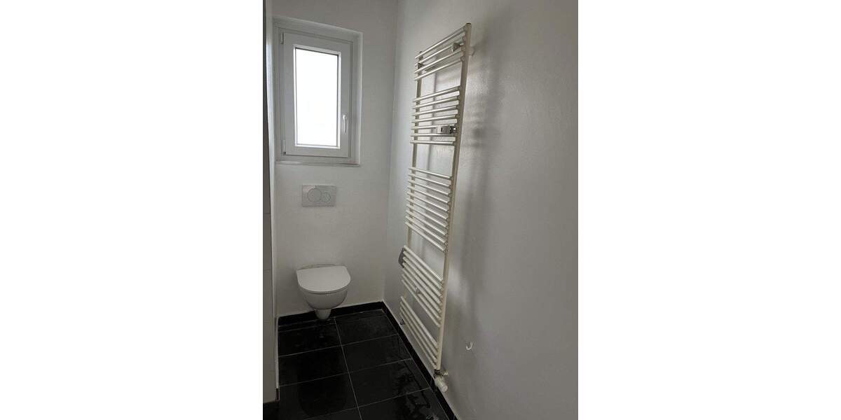 Etagenwohnung Krefeld Stadtmitte - 3 Zimmer, 91 m&sup2;, 750&euro; | Angebot:25780302