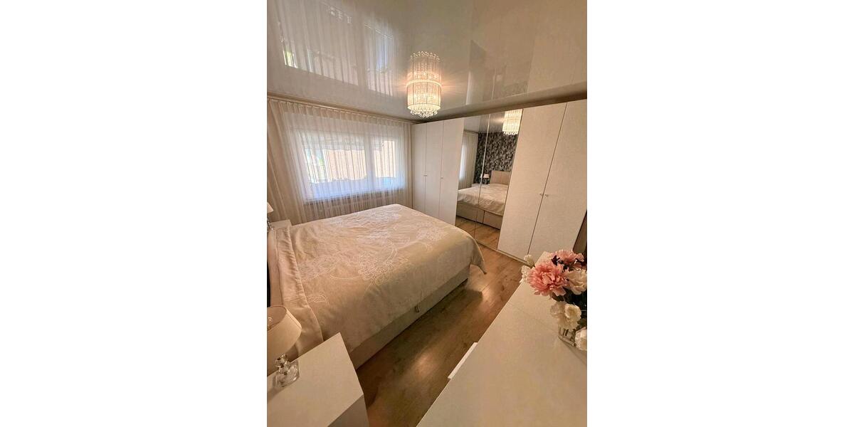 Etagenwohnung Düsseldorf Stadtbezirk 9 - 4 Zimmer, 99 m&sup2;, 395.000&euro; | Angebot:26150401
