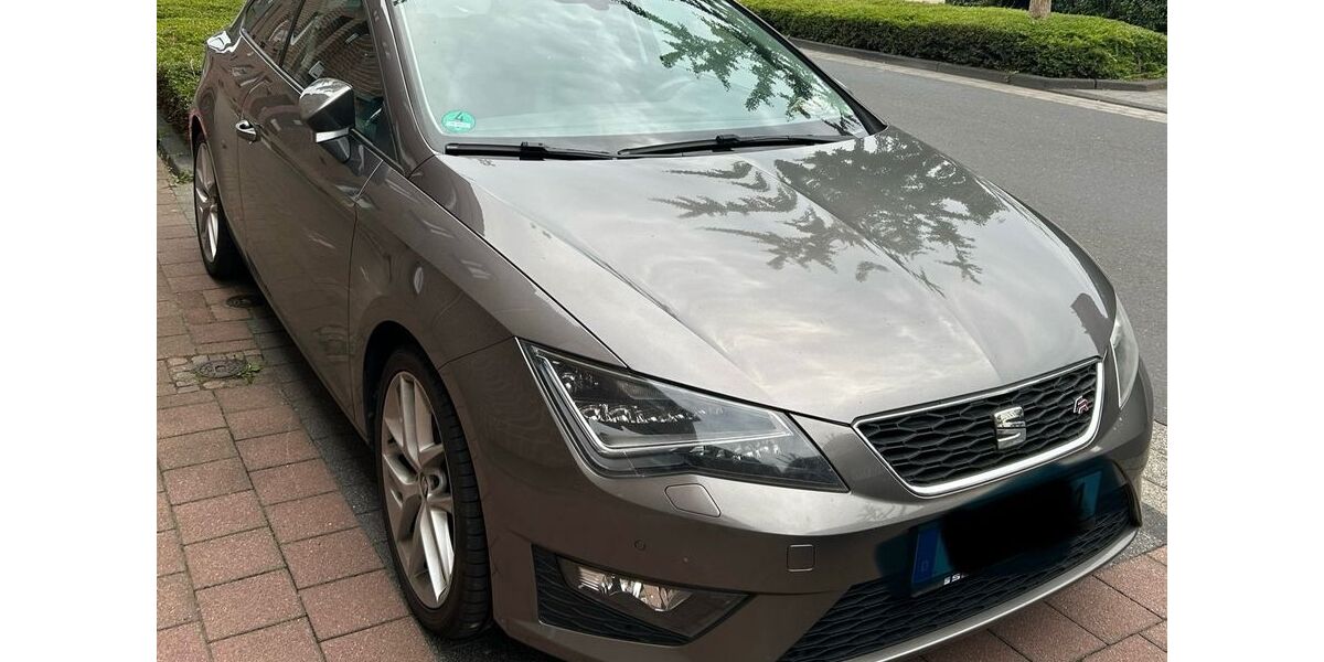 Seat Leon 83.700 km 10.900 &euro; Willich 47877