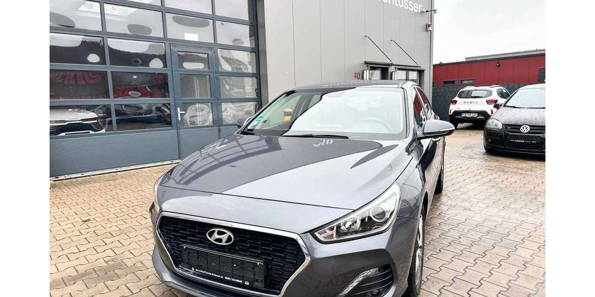 Hyundai i30 75.676 km 11.900 &euro; Oberhausen 46145