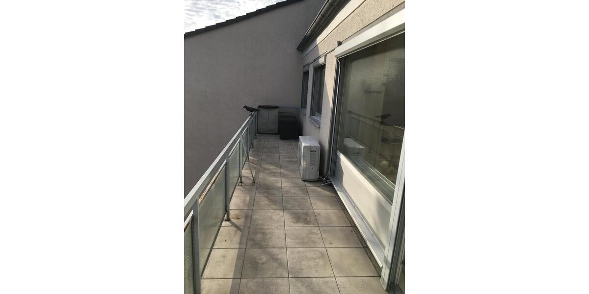 Helle 4 ZKB mit EBK, 2 Balkonen, Tageslichtbad, Tiefgaragenstellp 4 zimmer