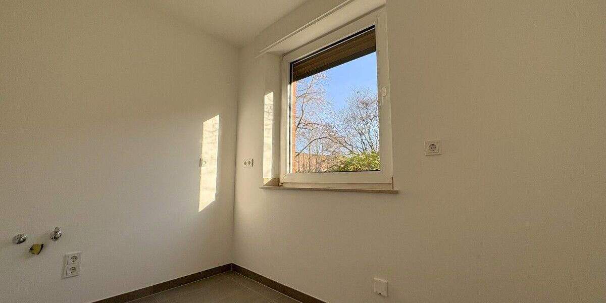 Erstbezug nach Sanierung: Modernes Apartment in begehrter Lage von Düsseldorf-Niederkassel 1 zimmer